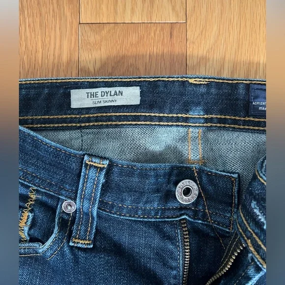 SOLD - AG jeans “The Dylan” in size 30 - Picture 3 of 3